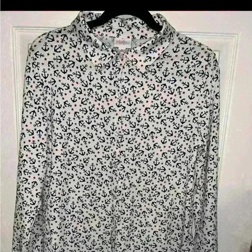 LuLaRoe Valentina Button down Blouse Nautical small